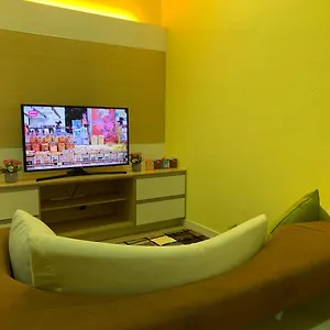 Apartment Woodsbury 57, Butterworth