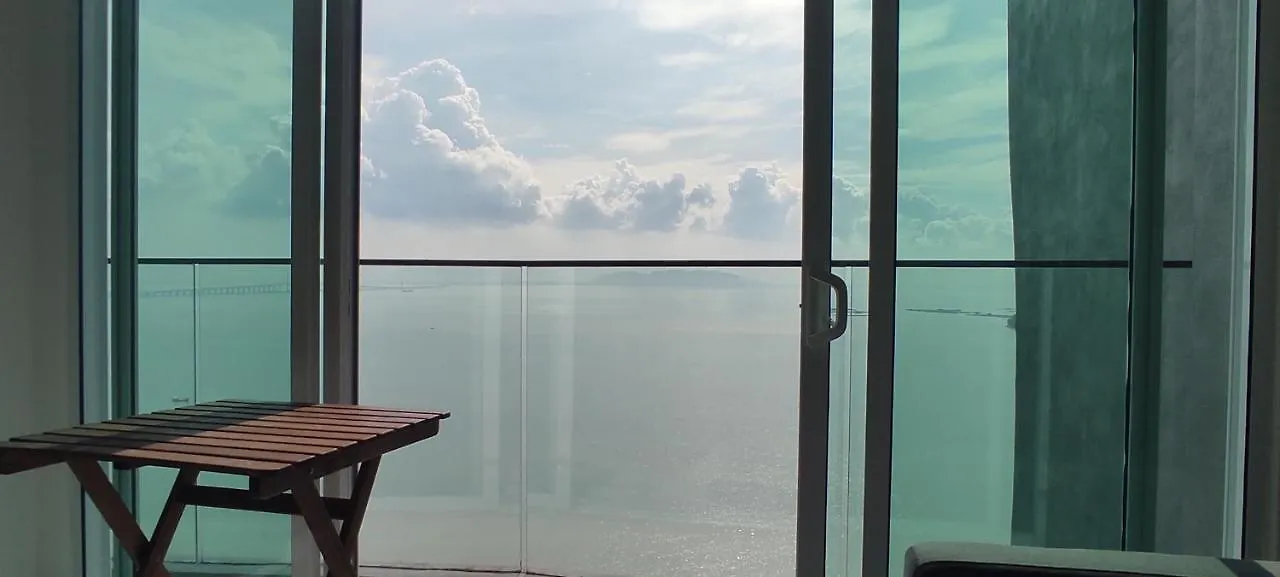 Holiday home Infinite Seaview With Penang Bridge Suite With Sunrise Up To 11 Person Bayan Lepas