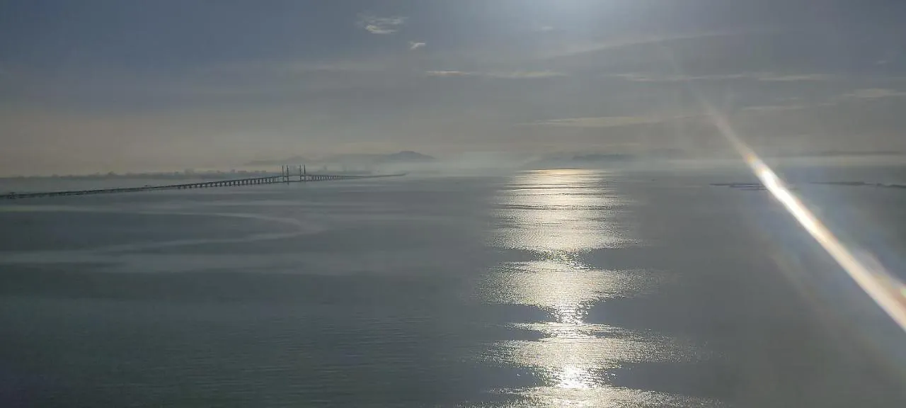 Infinite Seaview With Penang Bridge Suite With Sunrise Up To 11 Person Bayan Lepas