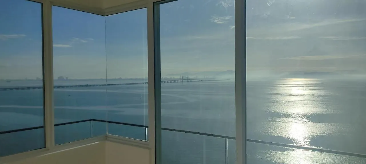Holiday home Infinite Seaview With Penang Bridge Suite With Sunrise Up To 11 Person Bayan Lepas