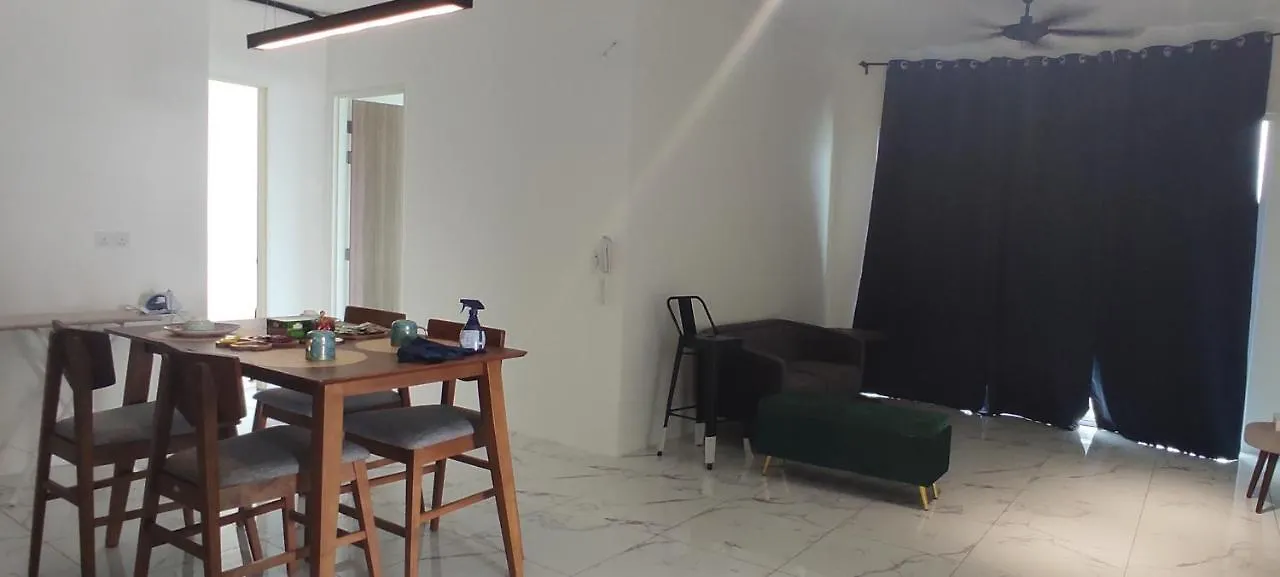 Holiday home Infinite Seaview With Penang Bridge Suite With Sunrise Up To 11 Person Bayan Lepas