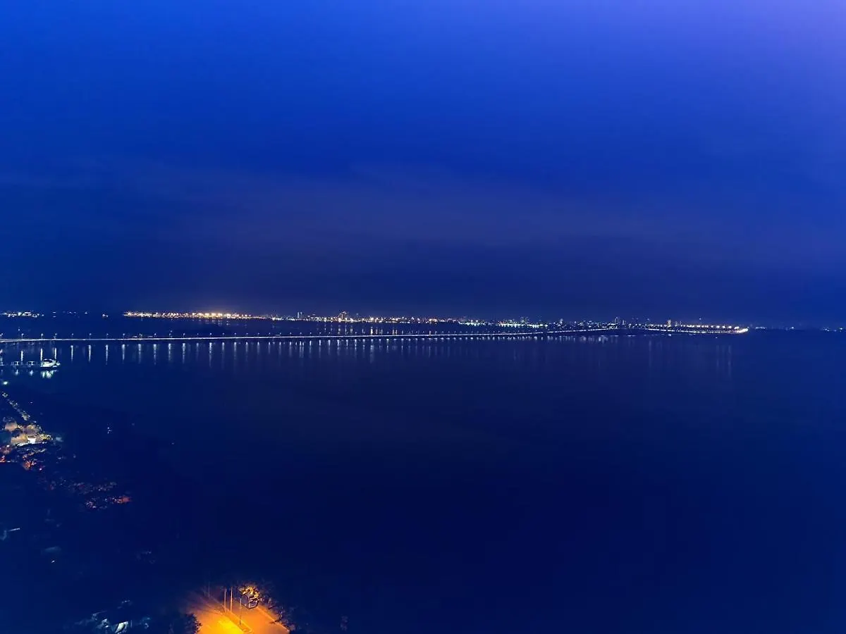 Infinite Seaview With Penang Bridge Suite With Sunrise Up To 11 Person Bayan Lepas Holiday home